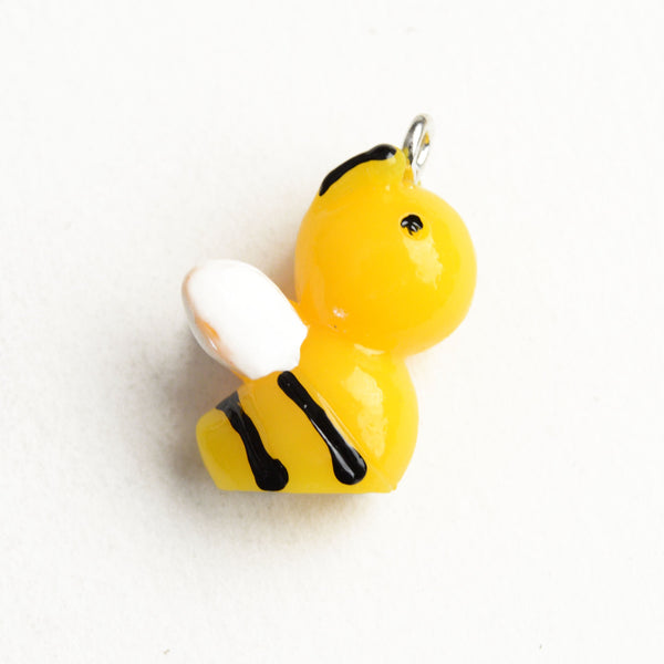 Bee Pendants, Plastic Bumble Bee Charms, 19mm x 16mm (PC060) – Paper Dog  Supply Co