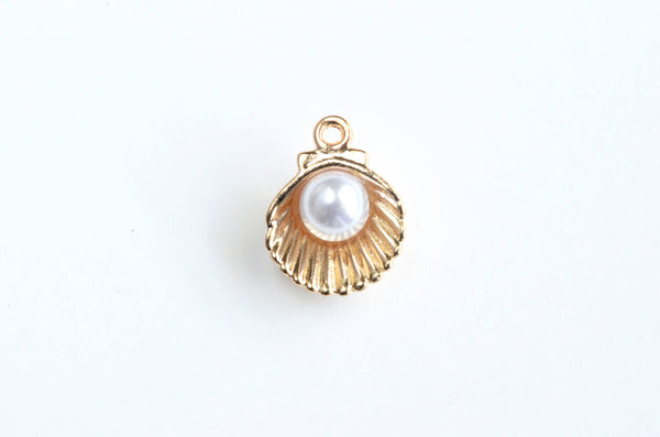 Gold Seashell Charms, 3D Oyster Charm, Faux Pearl - 6 pieces 15mm