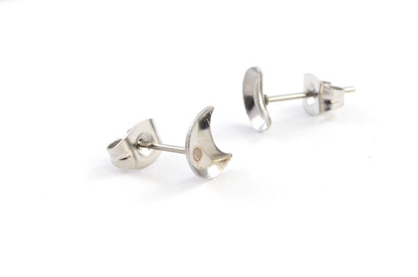 Moon Earring Studs, Stainless Steel Earring Blanks, Silver Moon Bezel, 7mm - 10 pieces